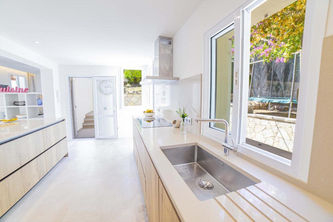 Villa Alcanada Sunrise Алкудия Екстериор снимка