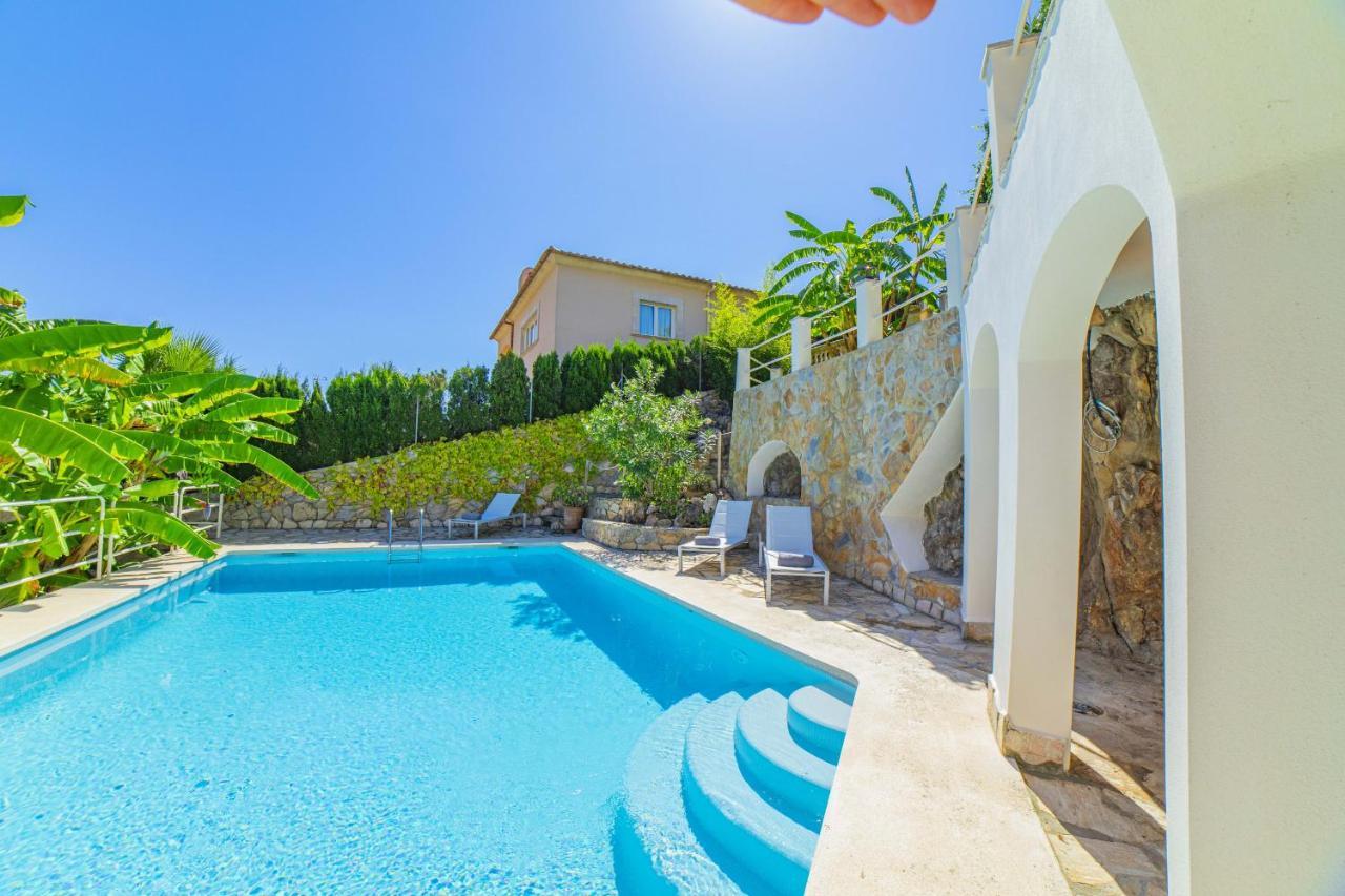 Villa Alcanada Sunrise Алкудия Екстериор снимка